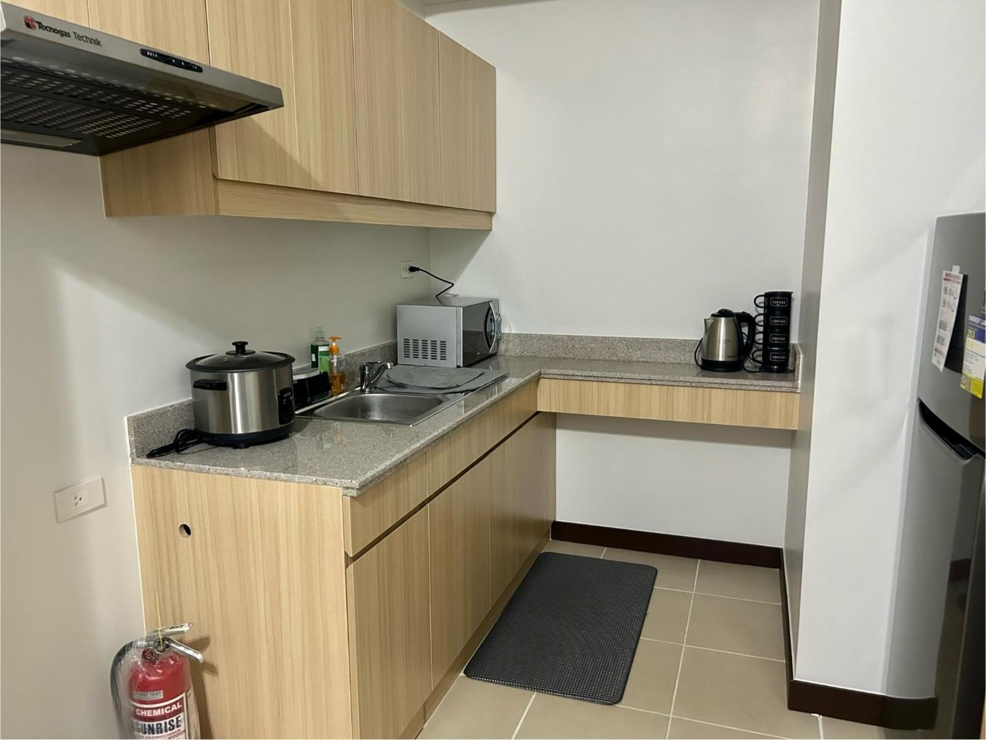 The Atherton Paranaque City Eksteriør bilde